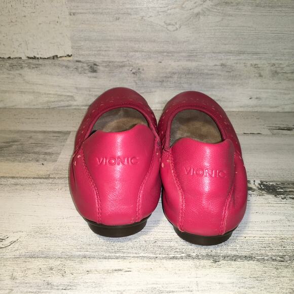 Vionic Geneva Ballet Slippers Claret Red Perforated Genuine Leather Sz 6.5 37.5 - Picture 3 of 9